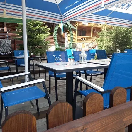 Urochyshe Vyshnya Hotel *