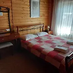 Urochyshe Vyshnya Hotel *