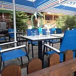 Urochyshe Vyshnya Hotel *